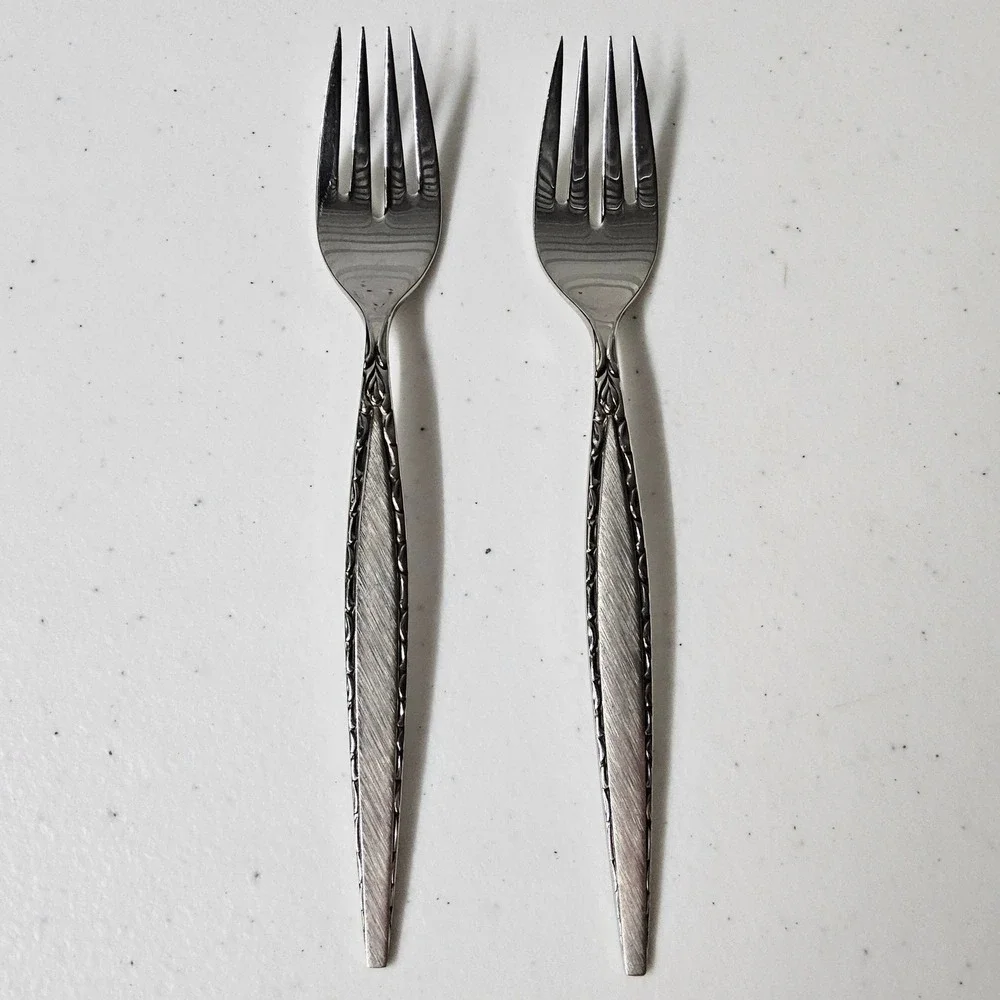 Vintage Oneida Community Venetia Stainless Steel Flatware‎ Salad Fork Set of 2